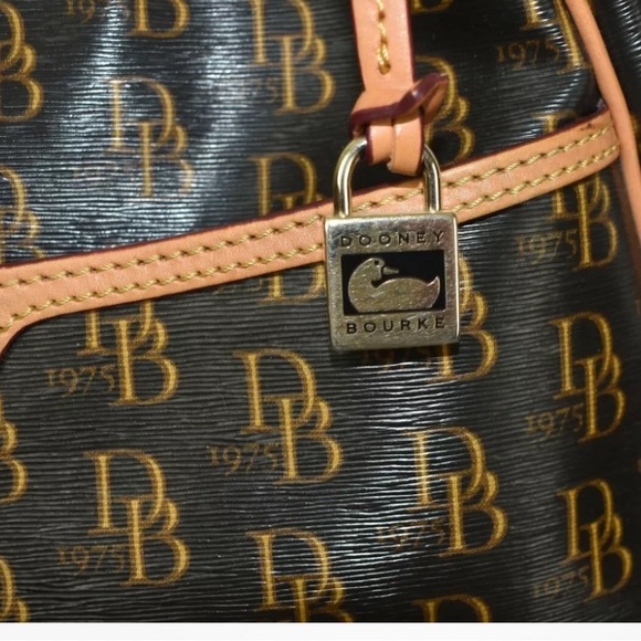 Authentic Excellent Condition Dooney & Bourke Collin’s Bag beautiful vintage - Picture 6 of 9